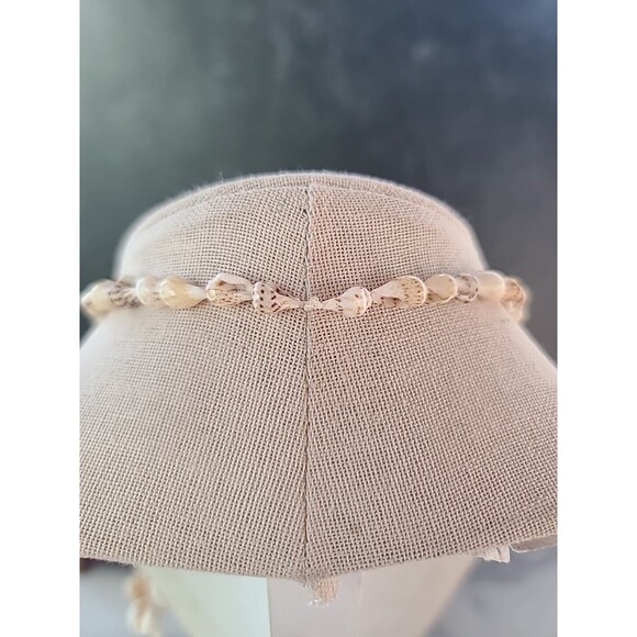 Vintage Shell Beaded Necklace - Picture 5 of 10